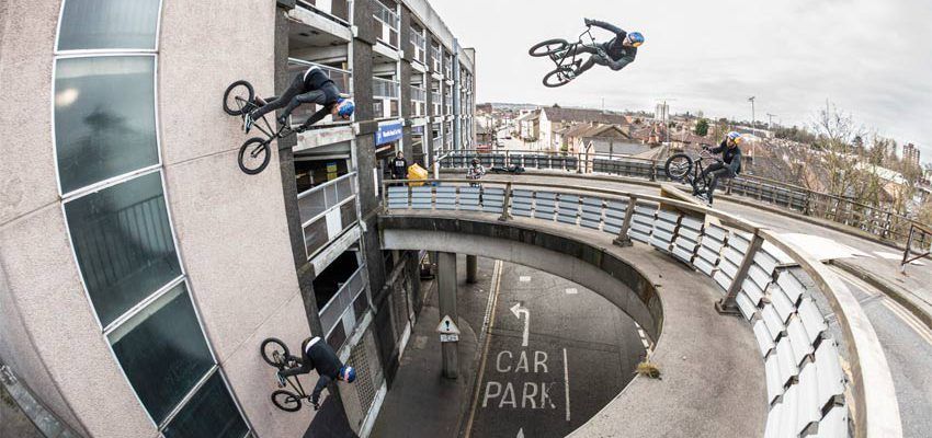 Acrobacias de Vértigo sobre Edificios - Wallride